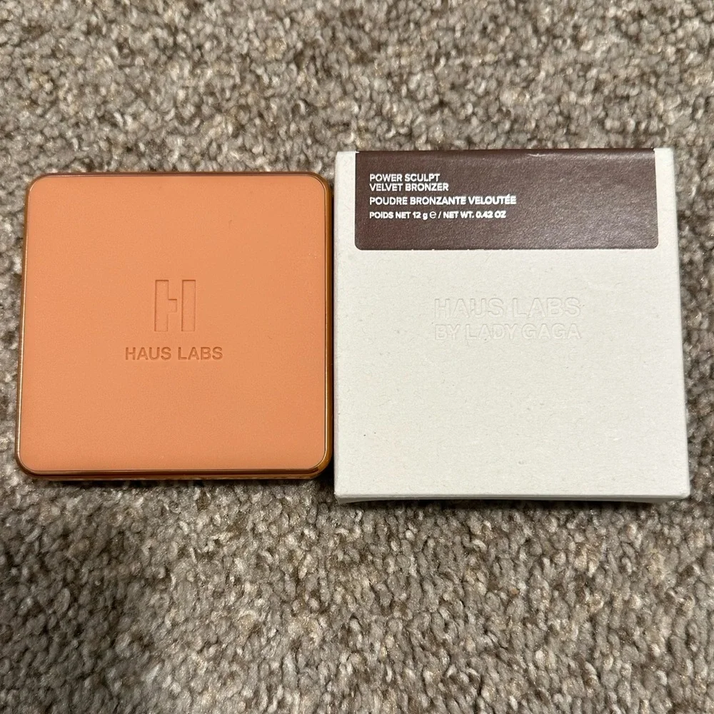 Haus Labs Power Sculpt Velvet Bronzer- Deep Level 12